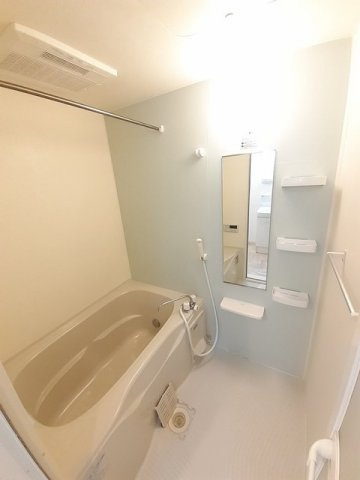 プリマヴェ－ラ　Ｋの浴室|落ち着いた空間のお風呂です