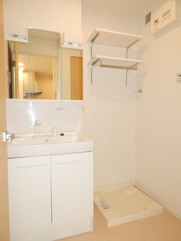 ハートホーム　Ⅰの洗面所|広い洗面スペース