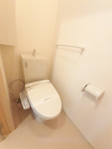 ル・ヴァンヴェール　Ｂのトイレ|清潔感のあるトイレです