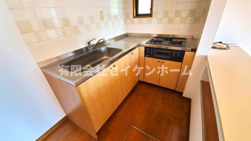 熊谷市大麻生　中古住宅のキッチン