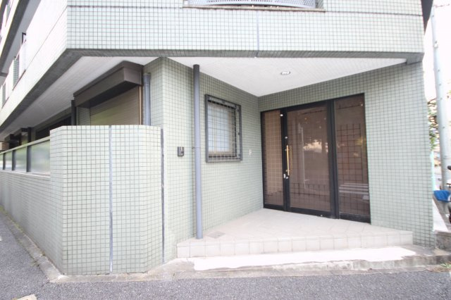 【エントランス】