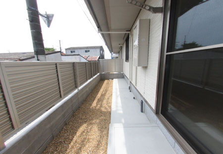 シャーメゾンソレイユのバルコニー|落ち着いた時間を過ごせるバルコニーです