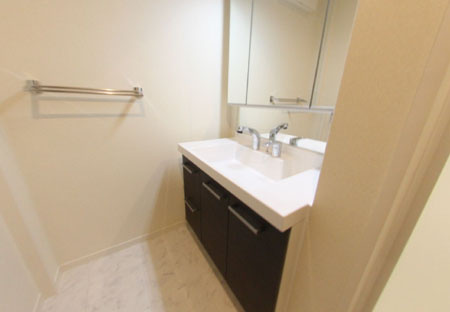 シャーメゾンソレイユの独立洗面台|洗面所です