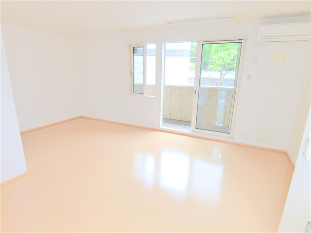 ラ　メゾネット　ヴェルトゥ