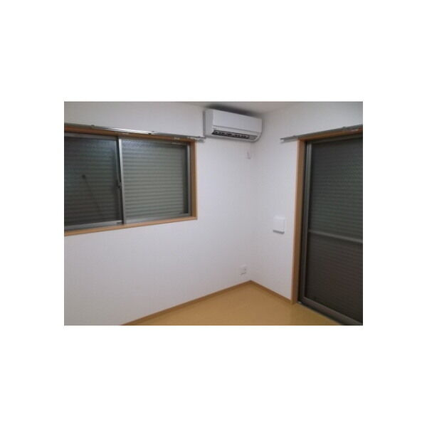 和泉市寺門町１丁目のテラスの居間・リビング|おしゃれな居間です