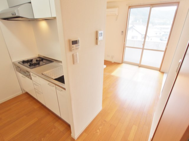 ＳＥＲＡＰＨ　ＣＯＵＲＴの居間・リビング