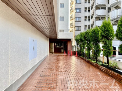 【エントランス】 | 菊川グリーンハイツ | 【エントランス】マンションのエントランスは、その物件の印象を決める、顔とも言える場所です。毎日通る場所ですからきれいなのが一番です。