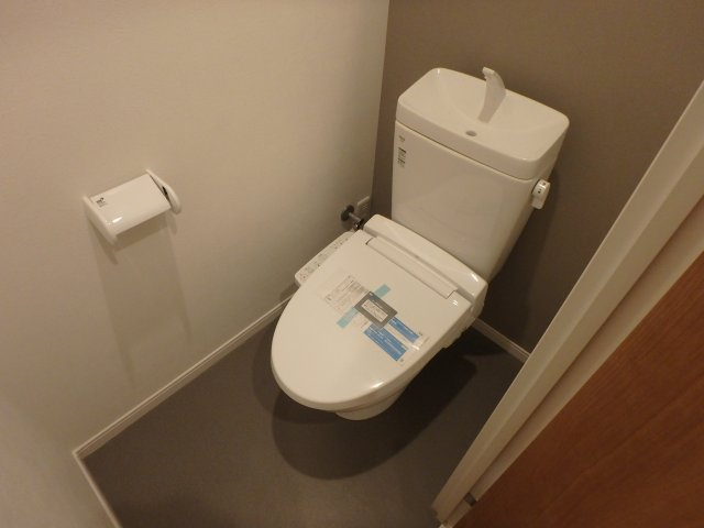 リビングライフ長瀬のトイレ|ウォシュレット付きです