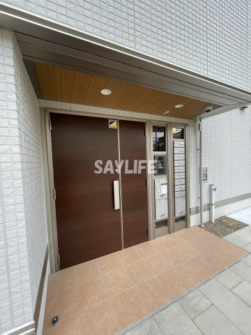 スプランデュール高井田のエントランス