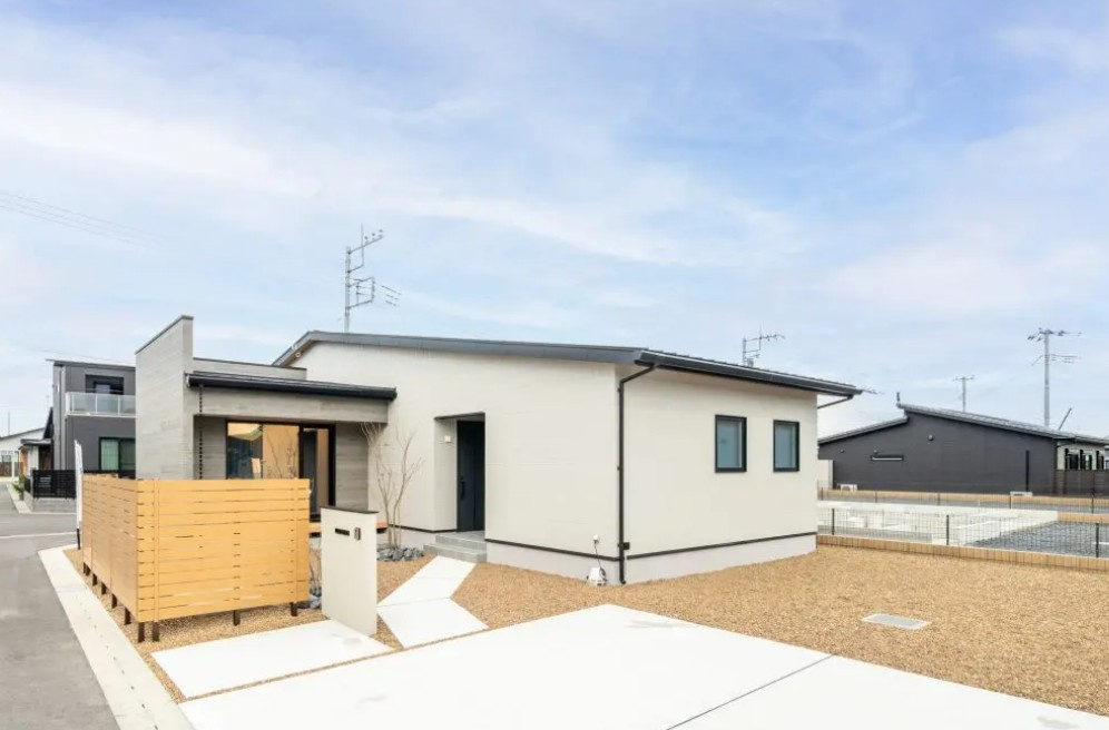 小山市出井　新築戸建2-4