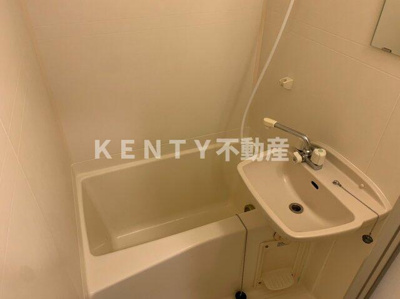 【浴室】 | Ｆｒｏｎｔｒｙ | 日々の疲れを癒すお風呂付です