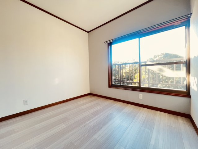 千鳥が丘2丁目戸建の洋室