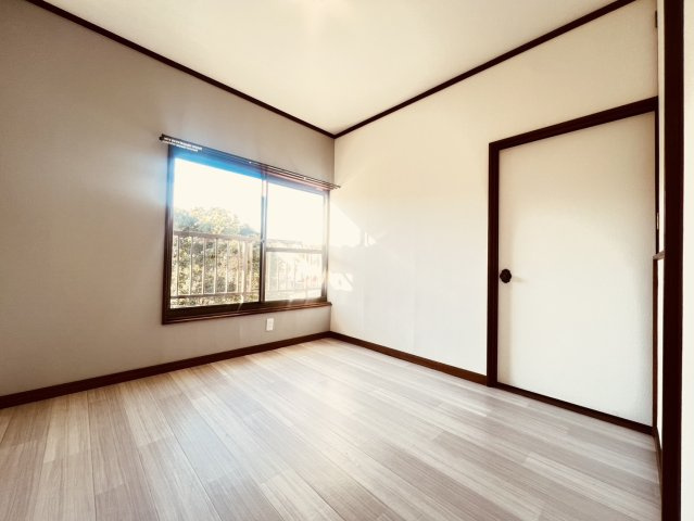 千鳥が丘2丁目戸建の居間・リビング