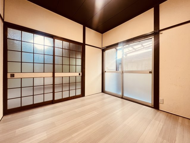 千鳥が丘2丁目戸建の居間・リビング