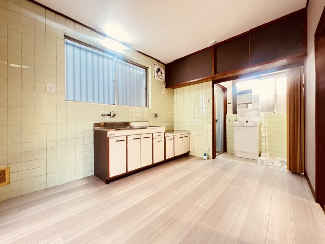 千鳥が丘2丁目戸建の居間・リビング