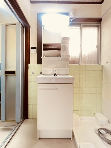 千鳥が丘2丁目戸建の洗面所