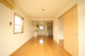 【居間・リビング】 | アーバンハイツ　Ｂ棟 | おしゃれなリビングです