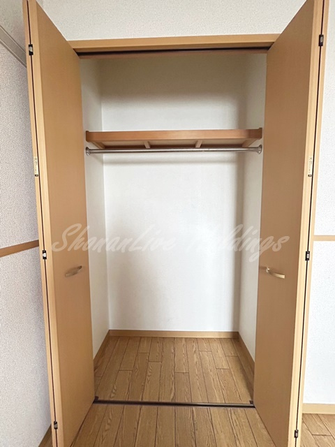 藤沢市鵠沼海岸７丁目の賃貸マンションの収納