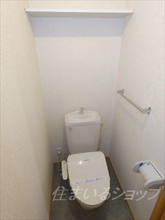 ウェルス１７のトイレ|シャワートイレ