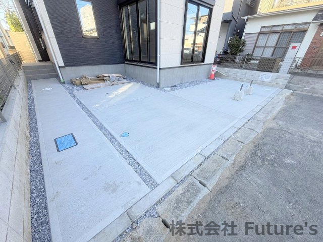 三郷市高州2丁目　新築戸建　全1棟の駐車場|駐車スペース2台分確保