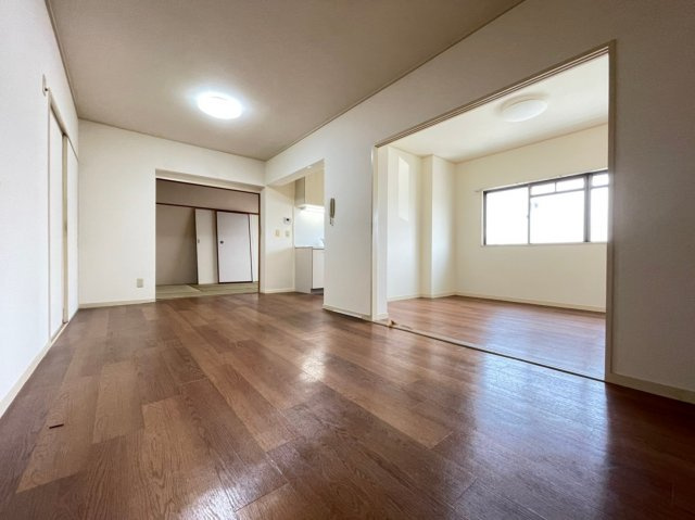 西脇ハイランドハイツ白鳳の居間・リビング