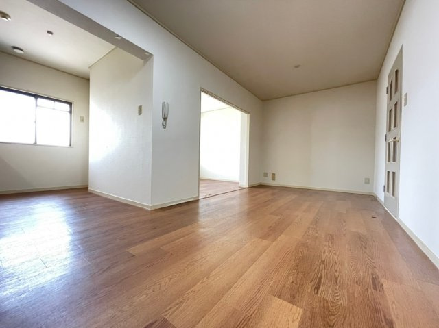 西脇ハイランドハイツ白鳳の居間・リビング