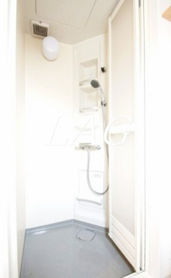 【浴室】 | ＩＬ　ＲＯＳＳＯ町屋 | お風呂です。