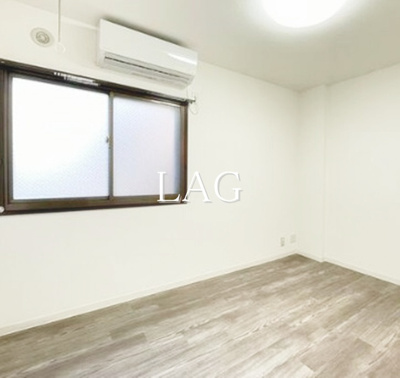 【居間・リビング】 | ウエストインパート１３ | 洋室のお部屋です。