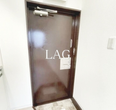 【玄関】 | ウエストインパート１３ | 玄関です。