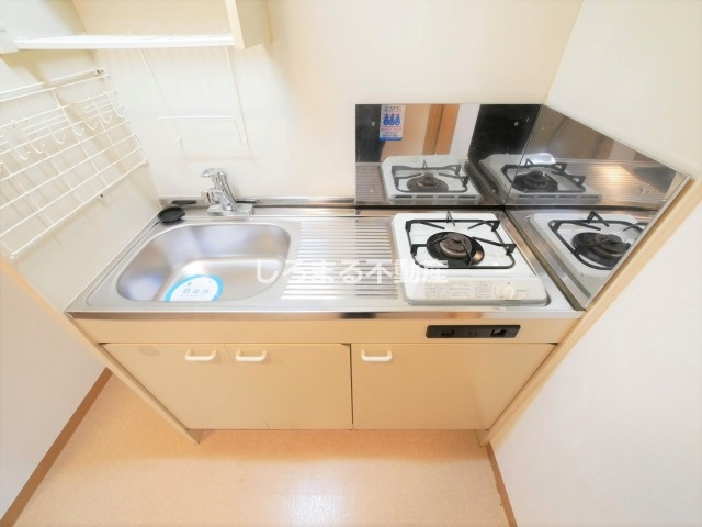 レジデア西本町のキッチン