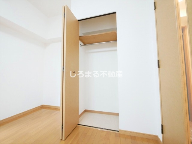 レジデア西本町の収納