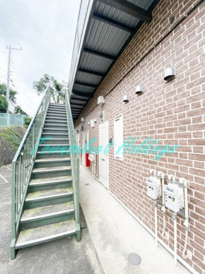 【エントランス】 | ヒルスミキ上倉田