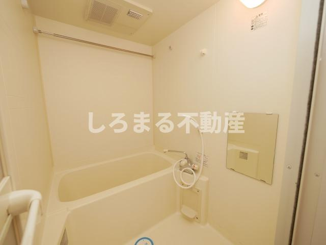 ルクレ阿波座レジデンスの浴室