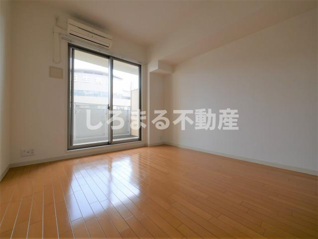 ルクレ阿波座レジデンスの居間・リビング