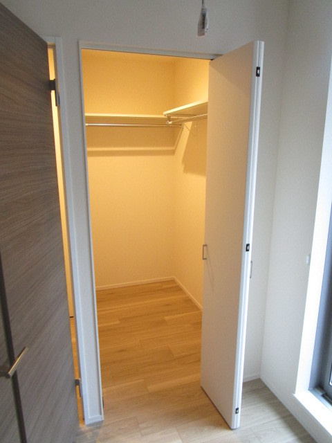 ｖｉｓｓｌａ　ビスラの収納|★ウォークインクローゼット★