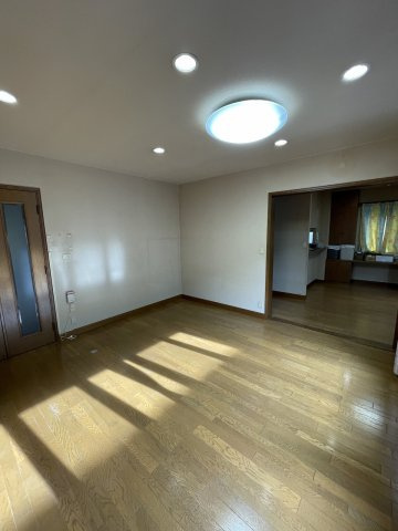 中古住宅　日野南8丁目の居間・リビング