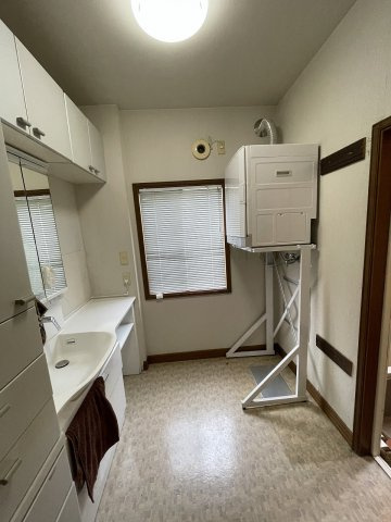 中古住宅　日野南8丁目の洗面所