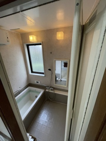 中古住宅　日野南8丁目の浴室