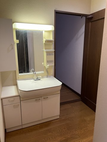 中古住宅　日野南8丁目の洗面所|2F