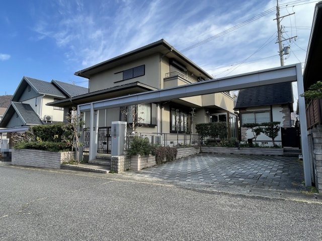 中古住宅　日野南8丁目の駐車場