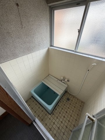 玉名郡長洲町大字宮野のテラスの浴室