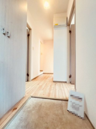 ウエストアヴェニューの玄関