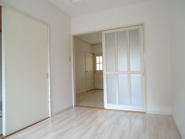 メゾン城土A棟（北）・B棟（南）の内装|洋室（イメージ）