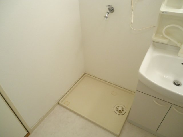 メゾン城土A棟（北）・B棟（南）の設備|洗濯機置場（イメージ）