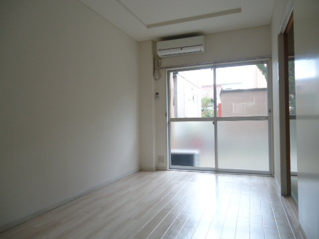 メゾン城土A棟（北）・B棟（南）のその他共用部分|洋室（イメージ）