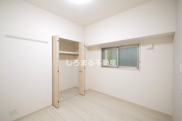 シークレフ北浜の居間・リビング