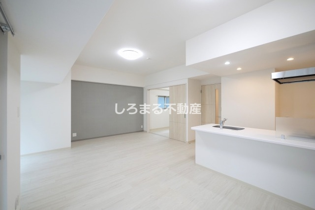 シークレフ北浜の居間・リビング