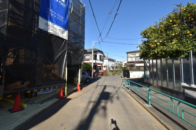 本天沼2丁目・新築戸建の前面道路含む現地写真