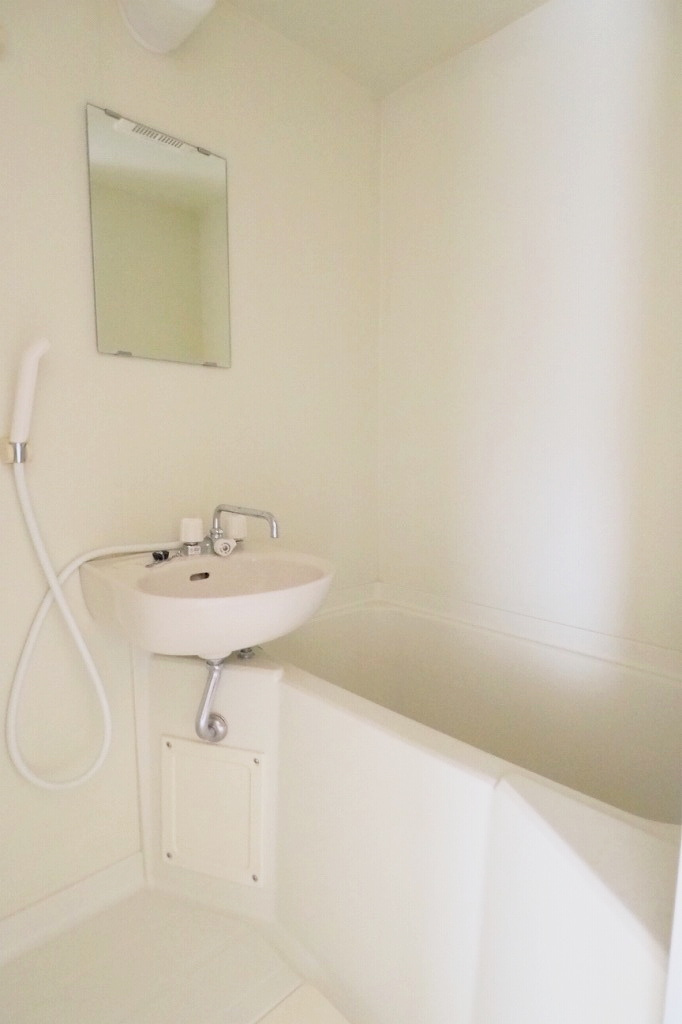 コーポ溝手の浴室