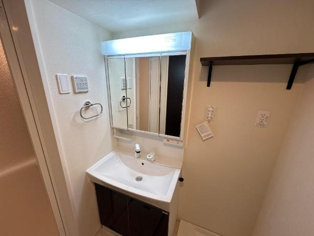 ココソレイユの独立洗面台|洗髪洗面化粧台（イメージ）